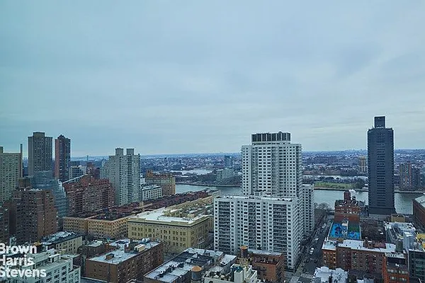 Rented by Brown Harris Stevens | media 59