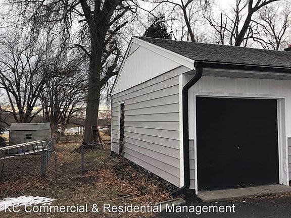 2nd image of 9205 Vaughn Ave