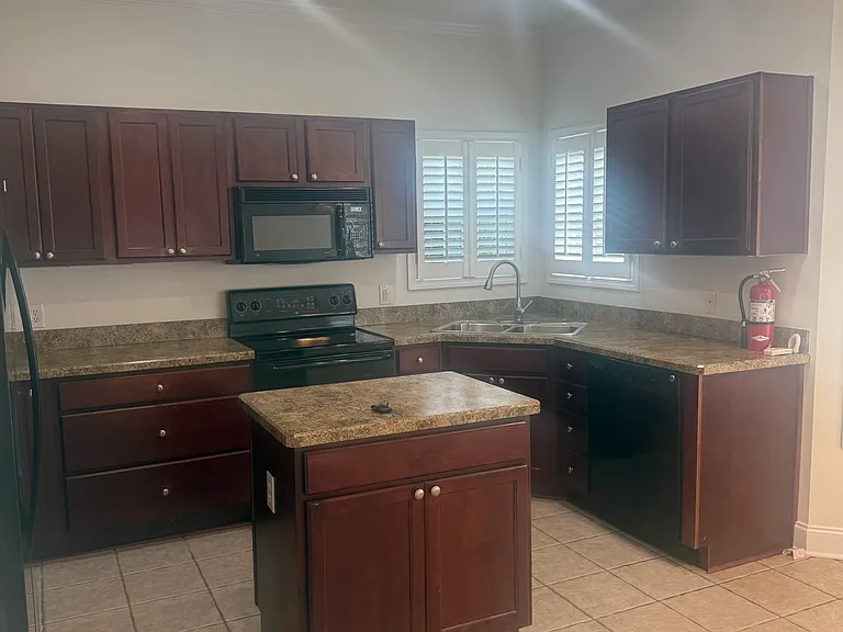 3107 Bayhaven Dr — Photo 9