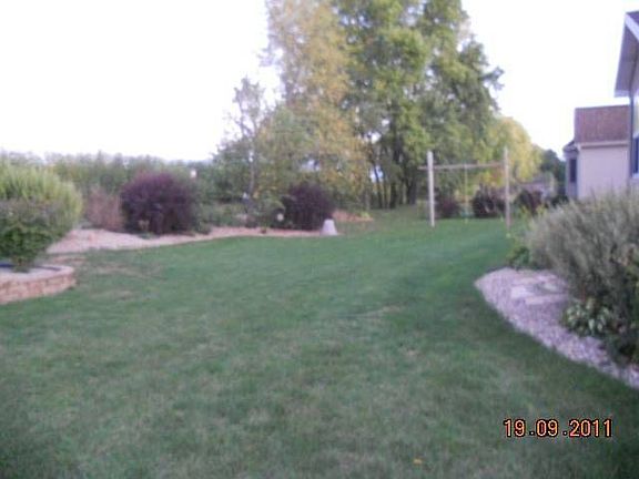 5th image of 403 Grandview Dr