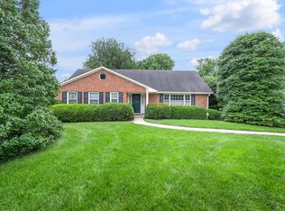 736 Glendover Rd, Lexington, KY 40502