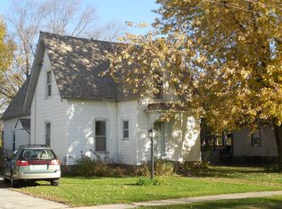 114 S Van Buren St, Cherry Valley, IL 61016
