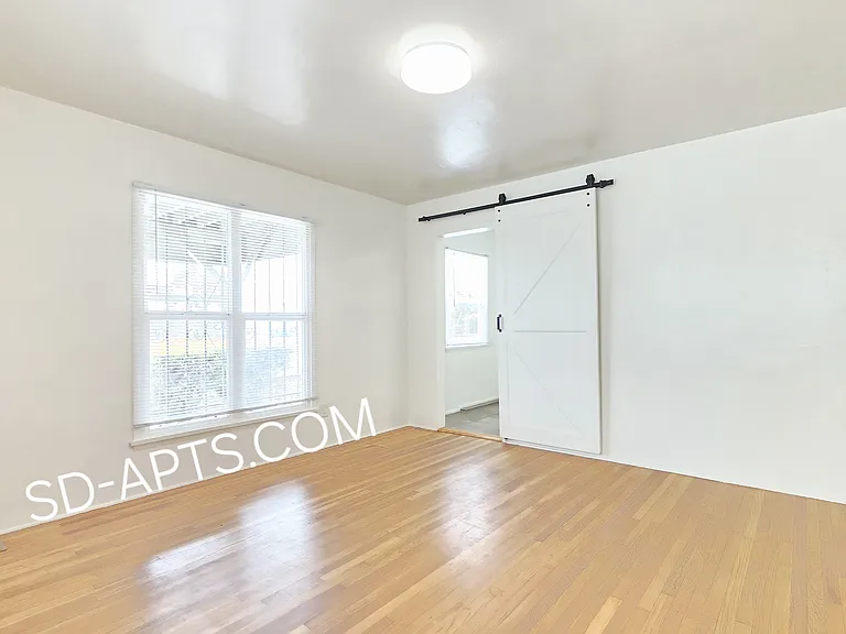 3926 1/2 California St — Photo 1