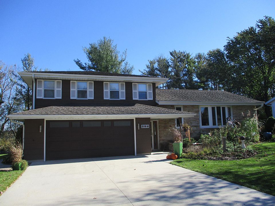 1st image of 692 Dartmouth Dr