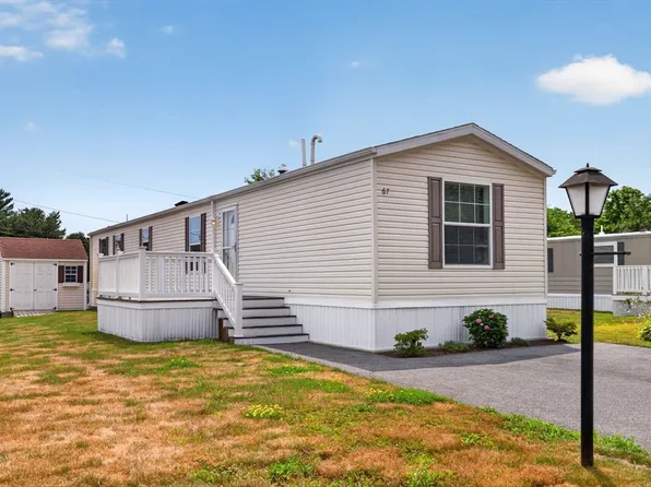 67 Debby Ln, Raynham, MA 02767