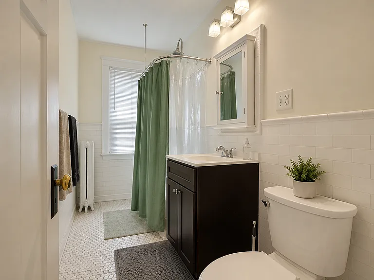 8 Glenside Ave #1 — Photo 7