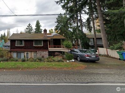 9008 Sand Point Way NE, Seattle, WA, 98115