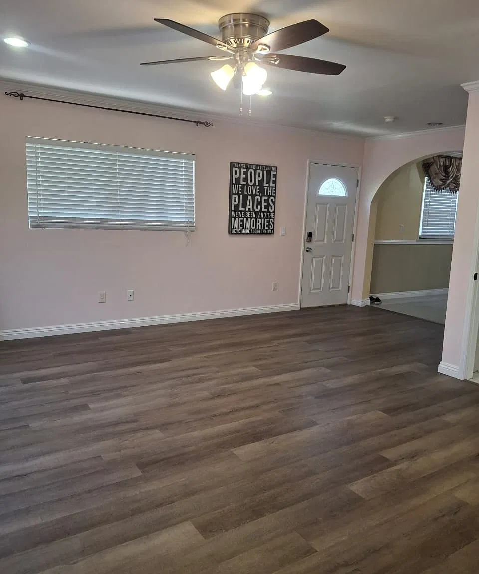 3 bed, 2010 sqft, $6,950 — Photo 3