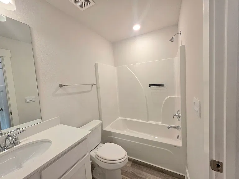 8486 Bluejack Dr — Photo 10