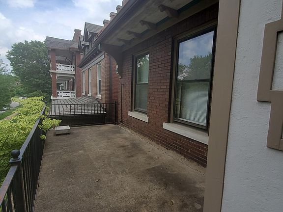 5th image of 6026 McPherson Ave #A