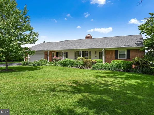 309 Wynwood Dr, Willow Street, PA 17584