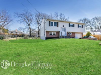 126 Fountain Ave, Selden, NY, 11784