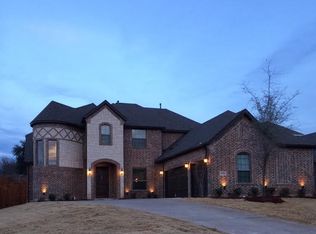 1034 Crown Valley Dr, Willow Park, TX 76087