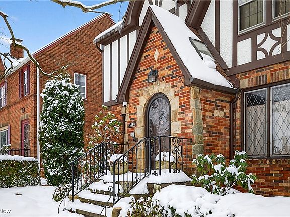 3rd image of 3498 Bainbridge Rd