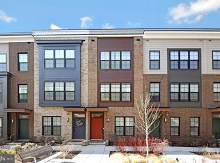 7367 Blade Dr, Falls Church, VA 22042