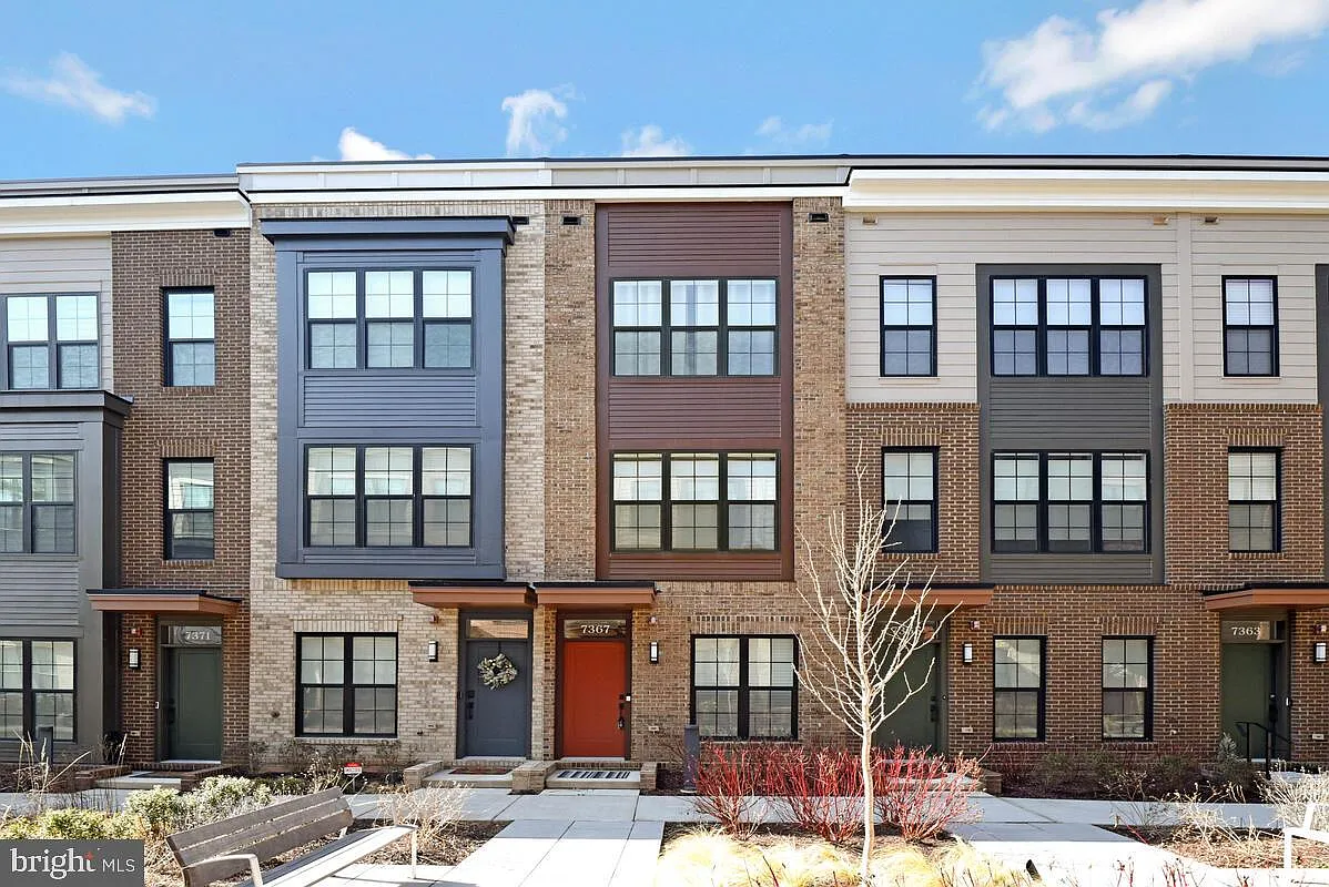 7367 Blade Dr photo 1