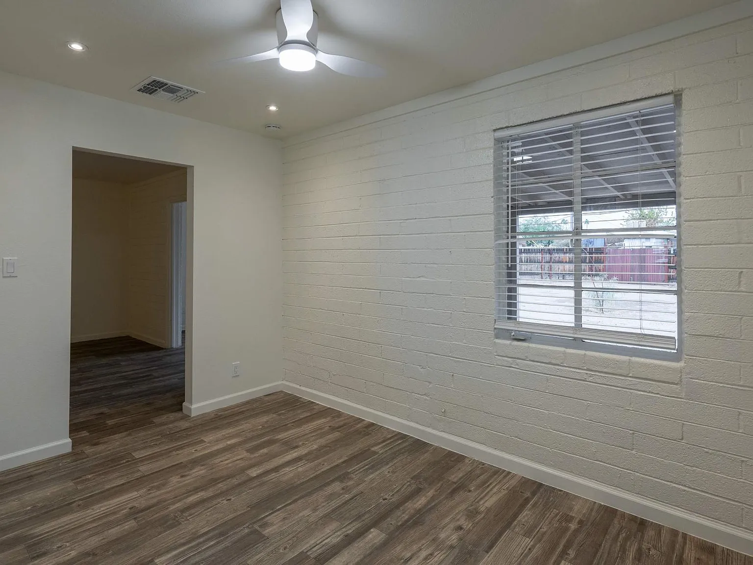 4 bed, 1576 sqft, $1,900 — Photo 4