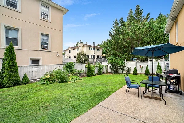 Rented by Corcoran | media 9