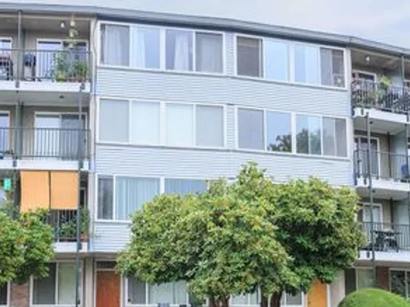 Villa Capri at Eastlake, Seattle, 1940 Yale Ave E APT 22, Seattle, WA 98102