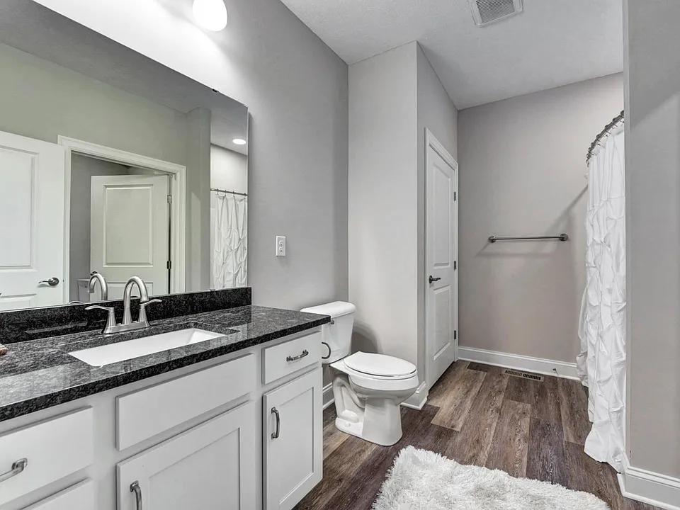 Hideaway Second Bath