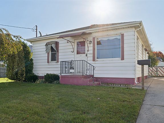 4th image of 1619 W 21st St