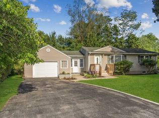 17 Ann Pl, Monroe, NY 10950