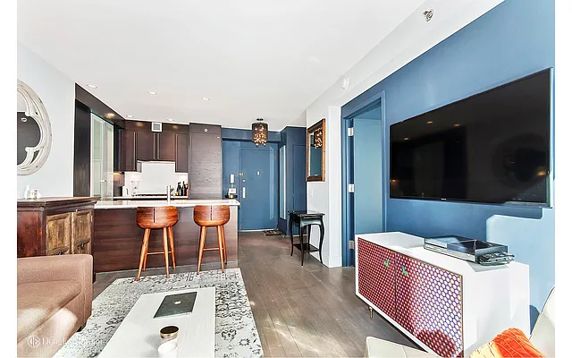 Rented by Douglas Elliman | media 15