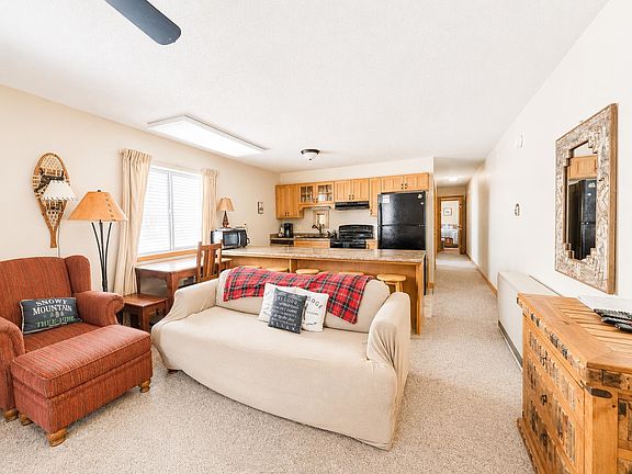 3rd image of 16 Jackson Hole #206