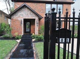 1813 Calumet St, Houston, TX 77004