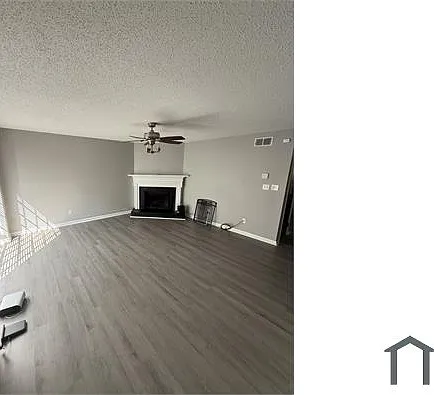 3 bed, 1274 sqft, $1,950 — Photo 3