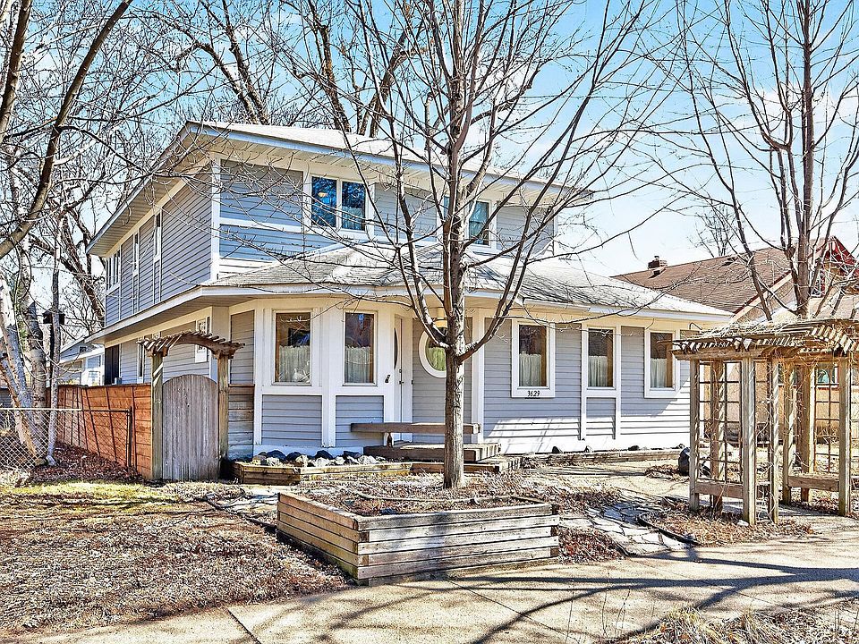 1st image of 3629 40th Ave S