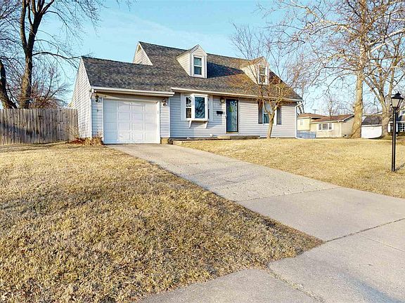 5th image of 2517 W Castle Ct