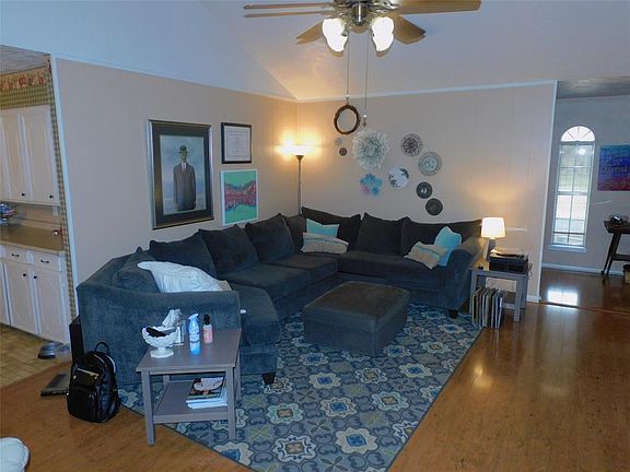 5th image of 506 Temperance Ln