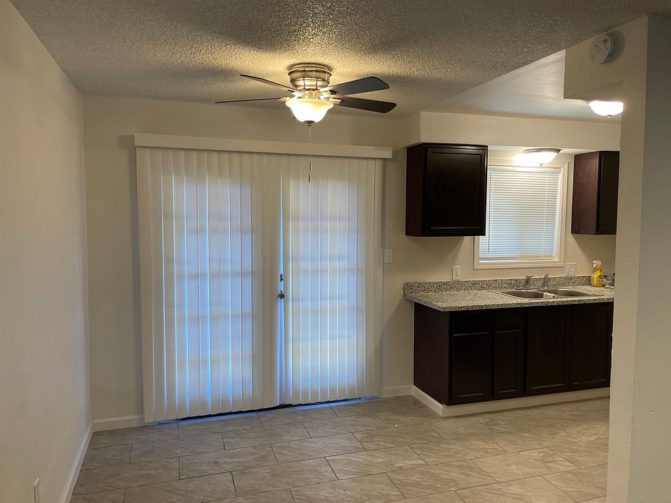 1st image of 714 E Yorkshire Dr #4