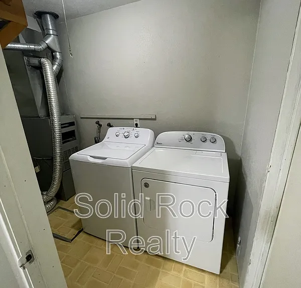 513 W Uintah St #1 — Photo 8