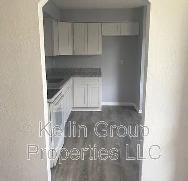 1027 N Brunnell Pkwy #1029 — Photo 2