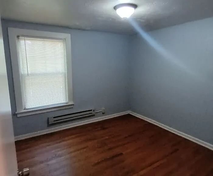10205 Madison Ave #5 — Photo 6