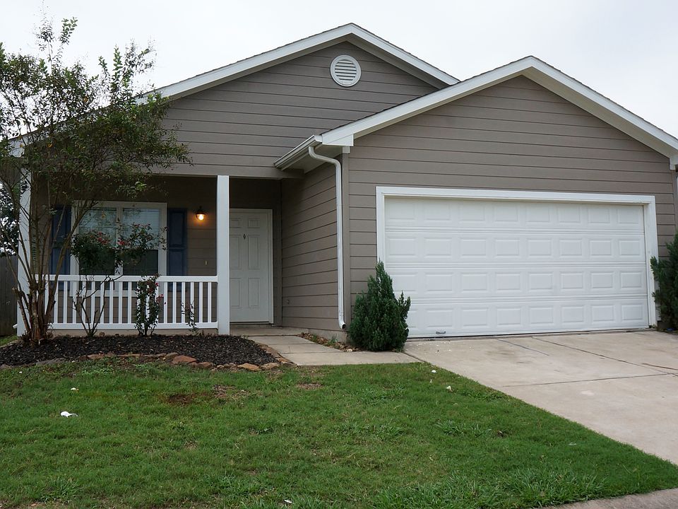 3 bedroom/2bathroom