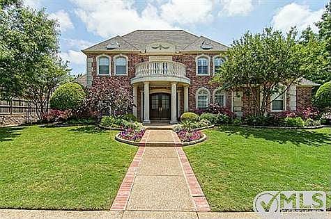 1st image of 2809 Edgewood Ln