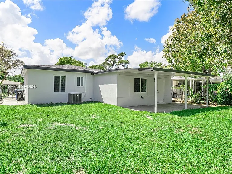1218 NW 2nd Ave — Photo 19