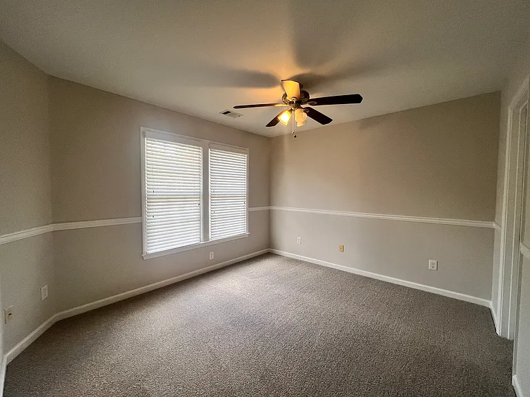 365 Tumbling Creek Dr — Photo 29
