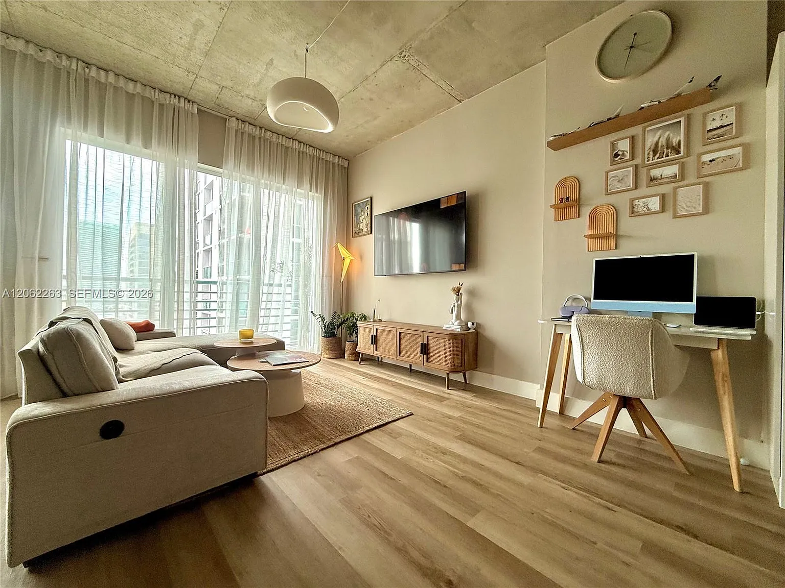 The Loft Downtown Ii Cond — Photo 2
