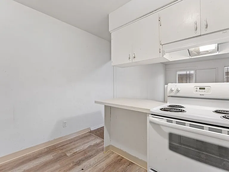 Eastside Village Apartments — Photo 11