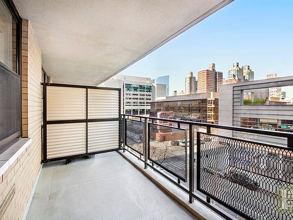 5th image of 141 Amsterdam Ave #5F