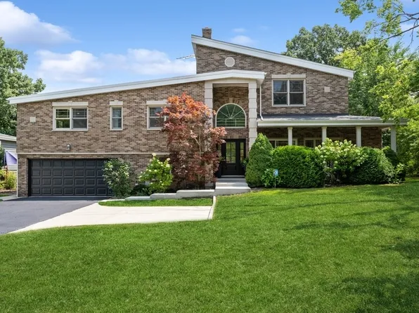 1045 Hohlfelder Rd, Glencoe, IL 60022