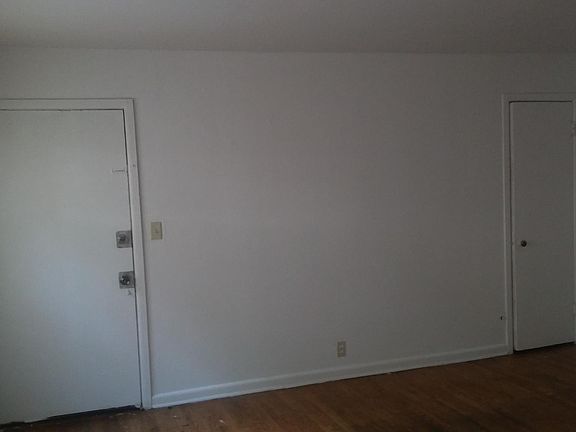 3rd image of 5876 N 32nd St APT 3