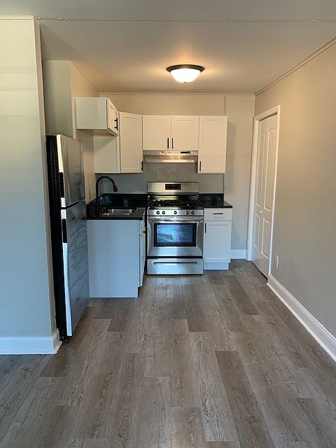 1st image of 14424 Morse St #F