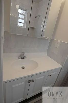 Rented by Onyx | media 19