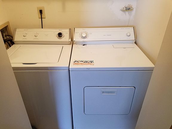 5th image of 4752 Jacklin Dr NE