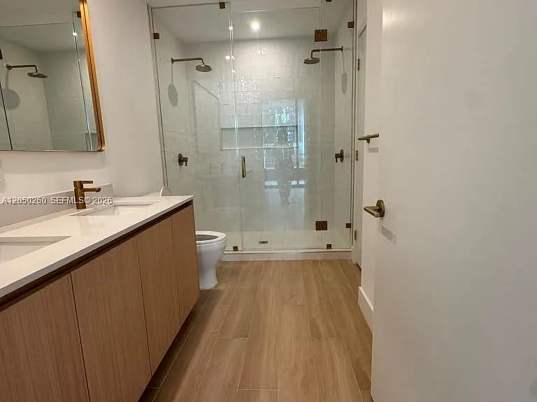 90 NE 32nd St #206 — Photo 3